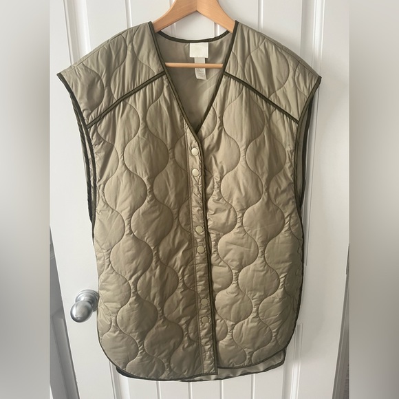 H&M Water Repellent Vest - Picture 3 of 8